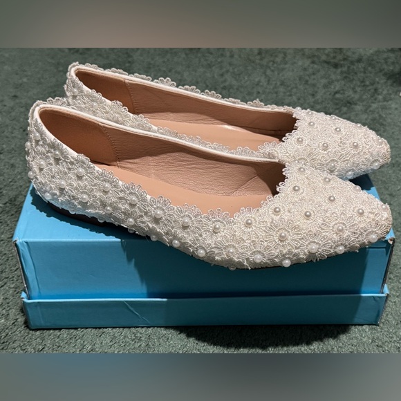 Shoes - Used White Lace Handmade Bridal Flats